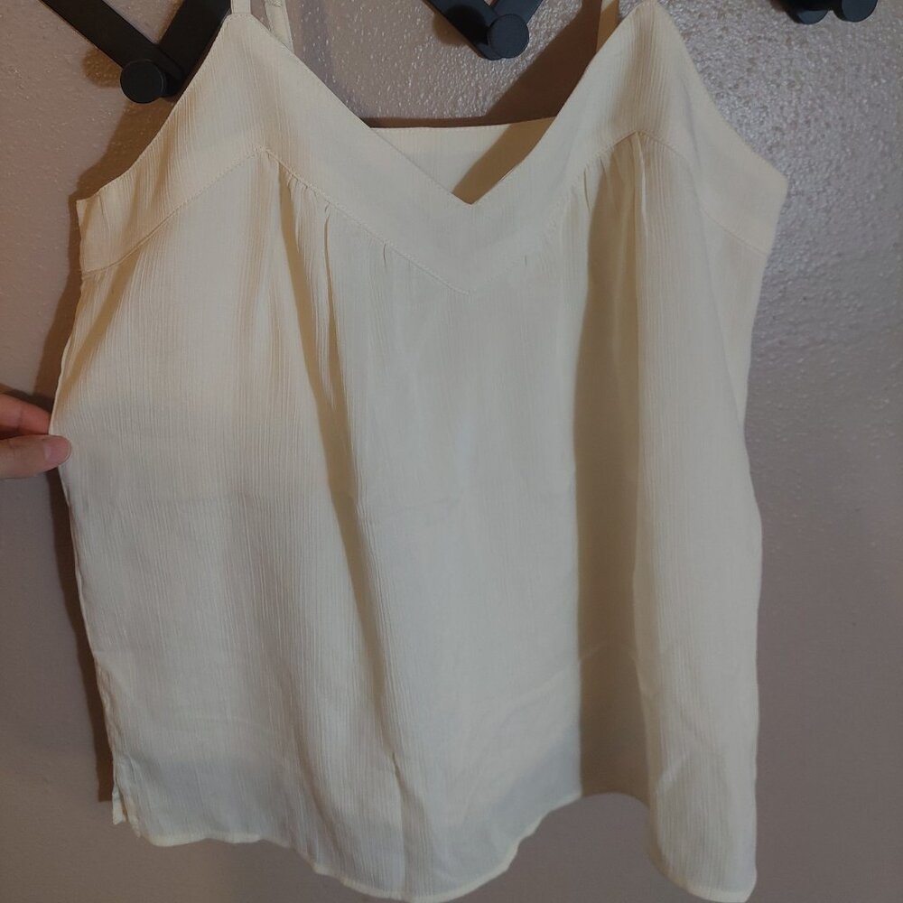 Cream colored Flowy tank top